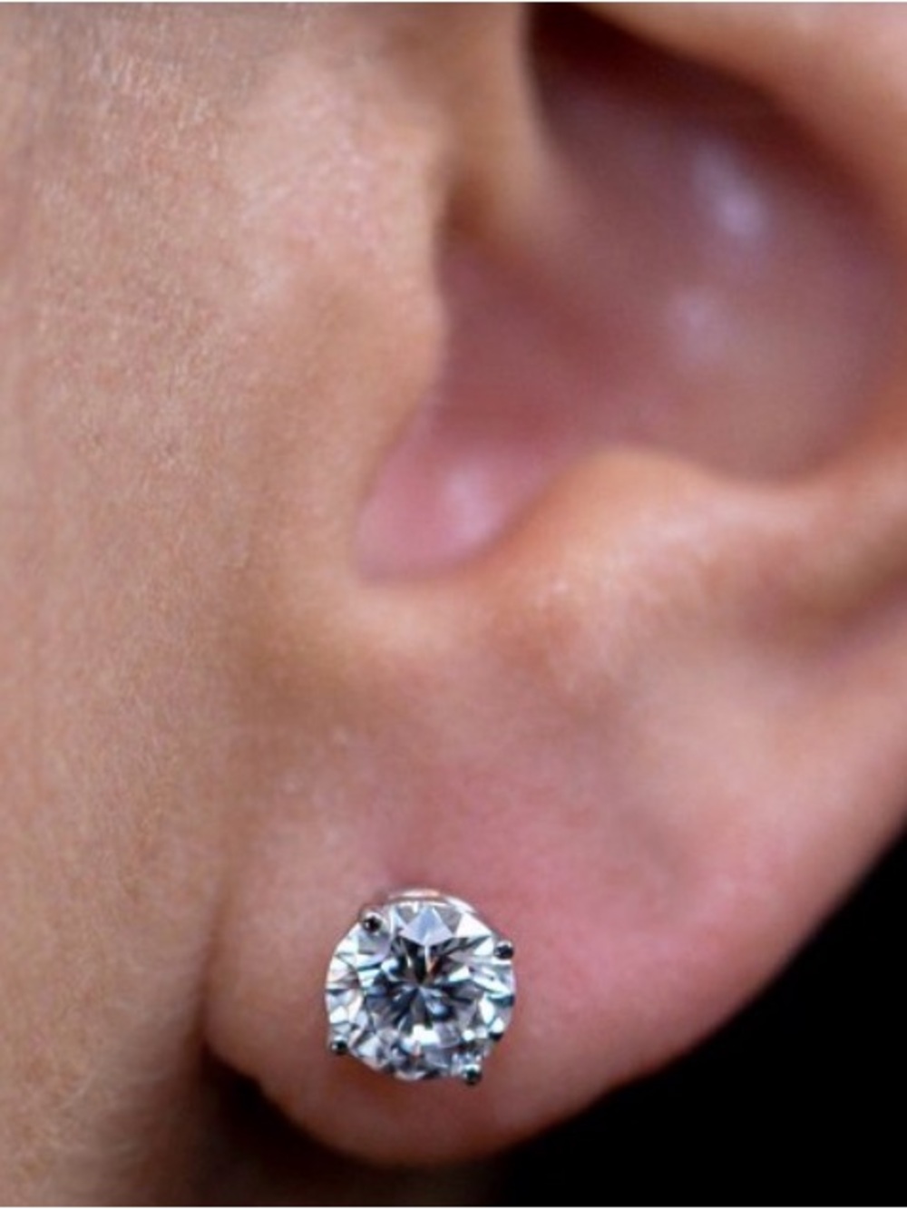 Luvanash 0.25 CTW SOLID PLATINUM Lab Diamond Studs SCREW BACK F-G VS - Picture 3 of 7